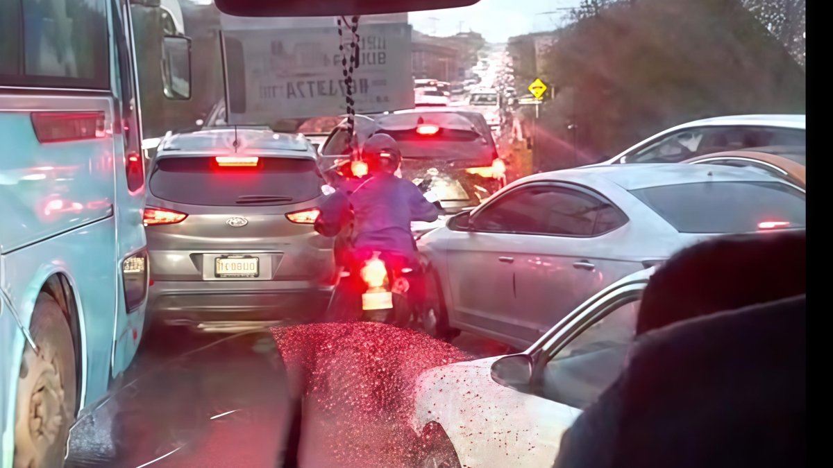 Reportan kilométrico tapón en la carretera Sánchez, dirección Baní- cruce de Ocoa