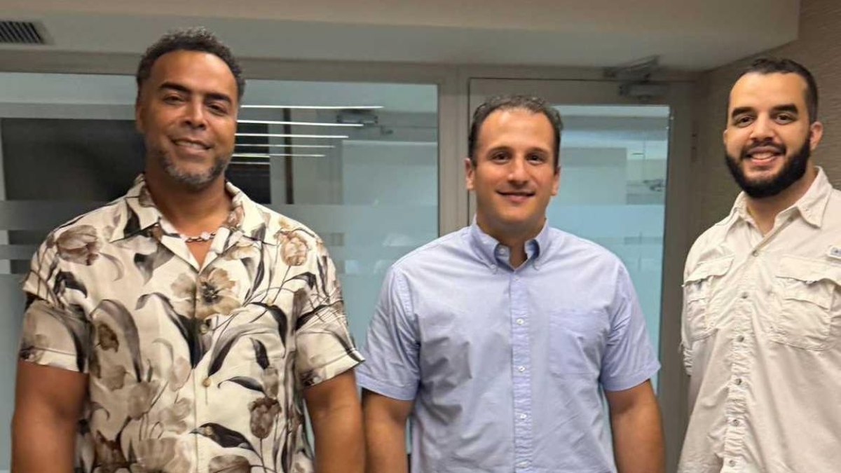 Nelson Cruz, Alfredo Acebal Rizek y Jaylon Pimentel