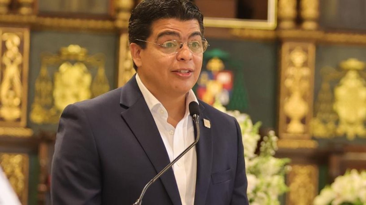 Felipe (Fellito) Suverví, director Caasd.  Eliser Tapia.