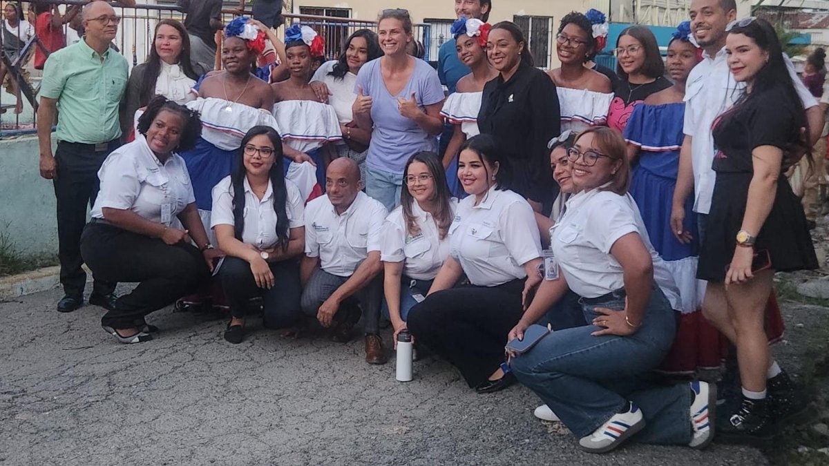 Celebran el Día de la Tierra con charla educativa en Las Minas