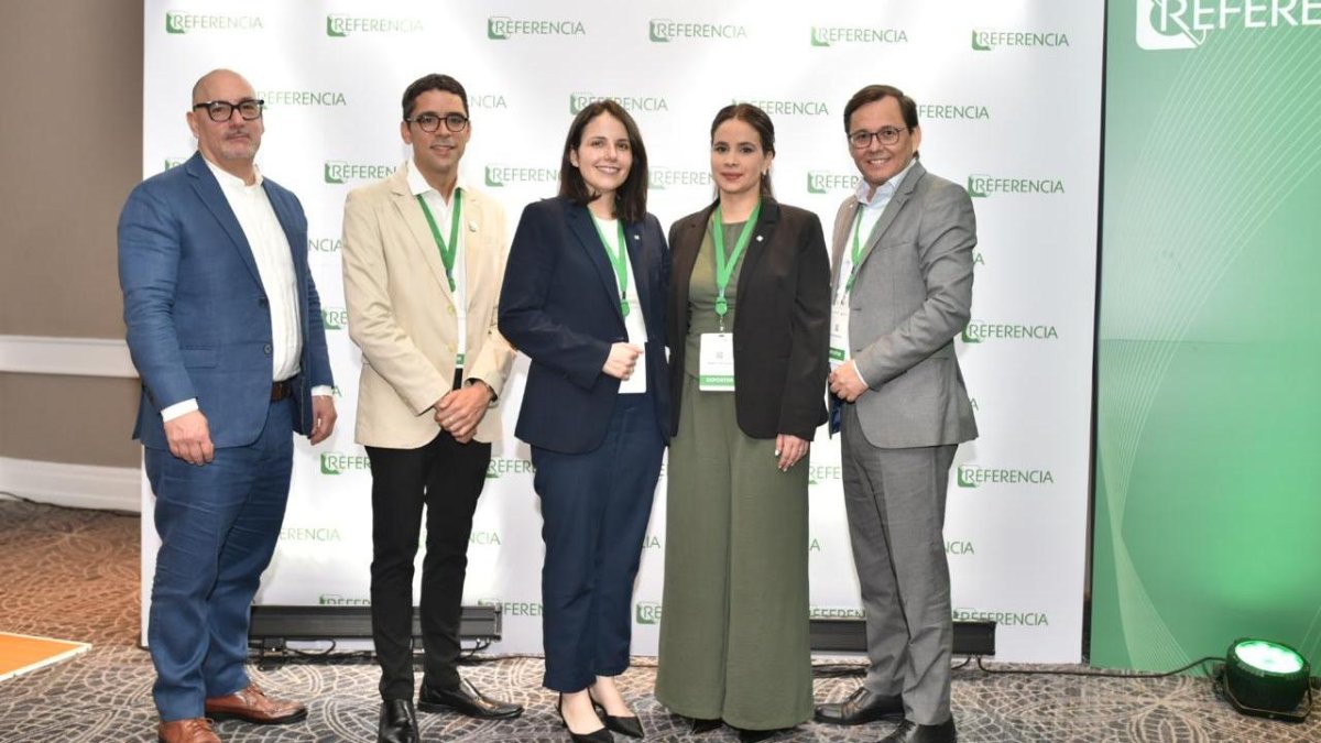 Víctor Pérez, Ignacio Bressán, Joana Bacalhau, Wendy López.