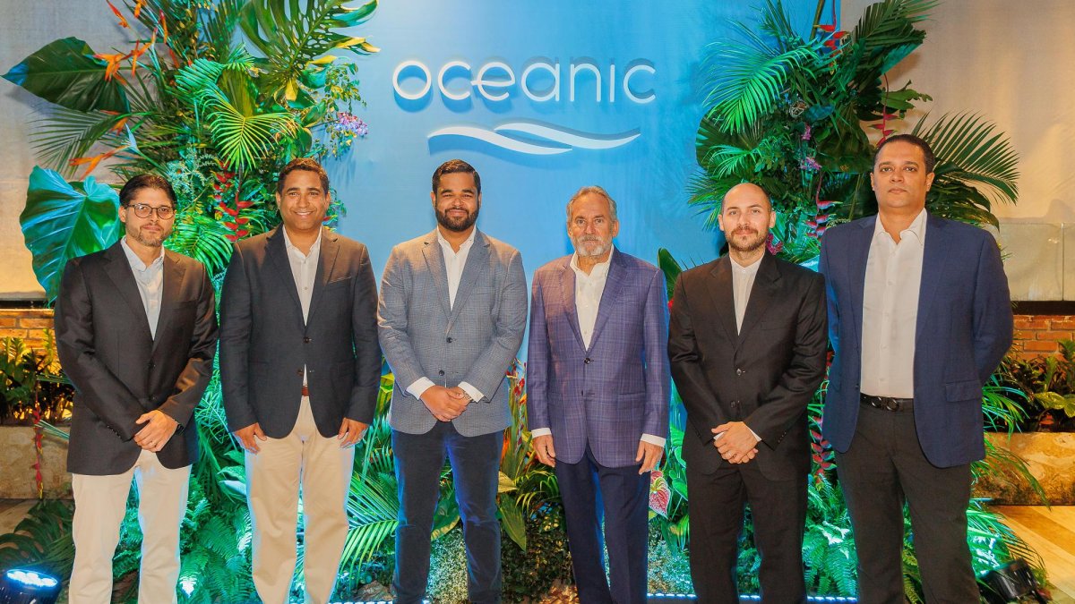 H Jorge Paulino, Ángel Paulino, Carlos Paulino, Franklin León, Franklin León (hijo) y Garibaldy Herrera