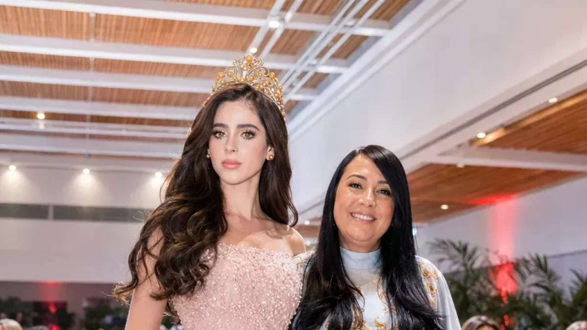 Giannina Azar deslumbra en Mónaco con colección “María Antonieta”