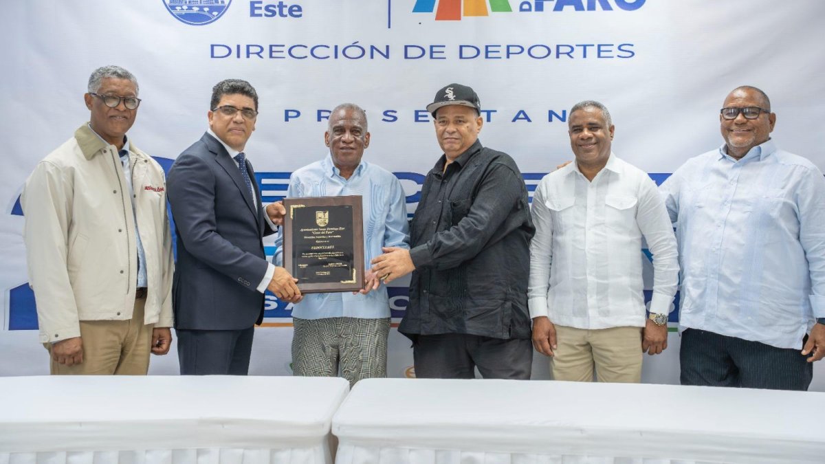 Alcaldía Santo Domingo Este reconoce a Roberto Ramírez