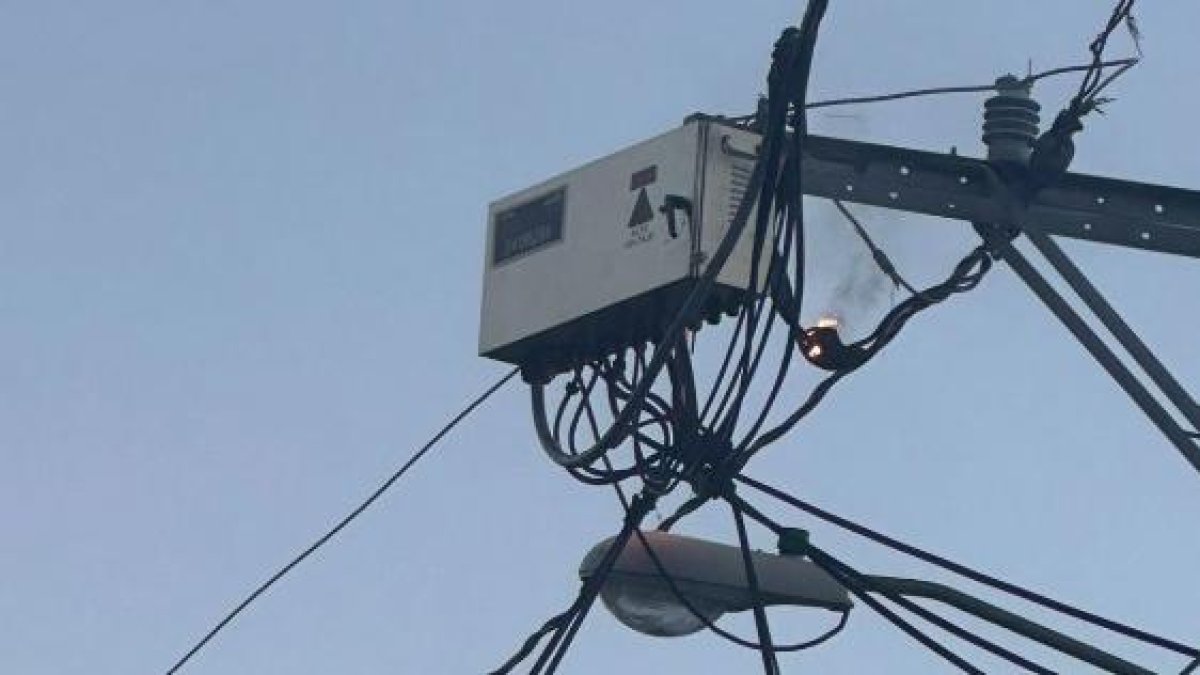 Medio centenar de casas en Enriquillo de Sabana Perdida tienen más 24 horas sin luz: 