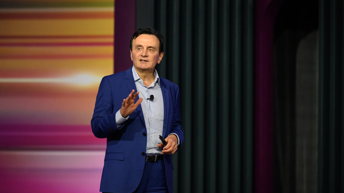 AstraZeneca refuerza su compromiso con transformar la atención del cáncer
