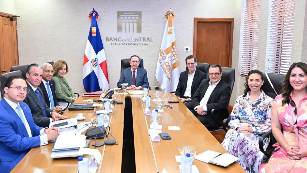 Economía Dominicana Resiliente: Crecimiento y Estabilidad
