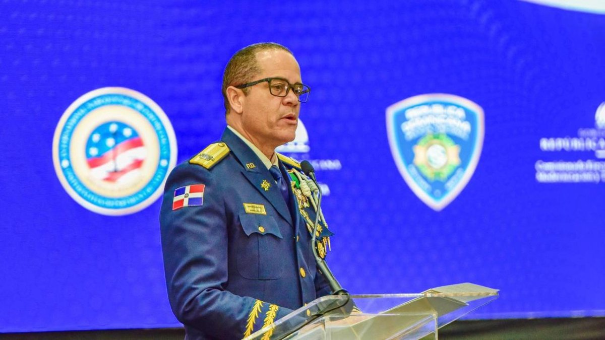 Exirector general de la Policía Nacional, mayor general Andrés Modesto Cruz Cruz
