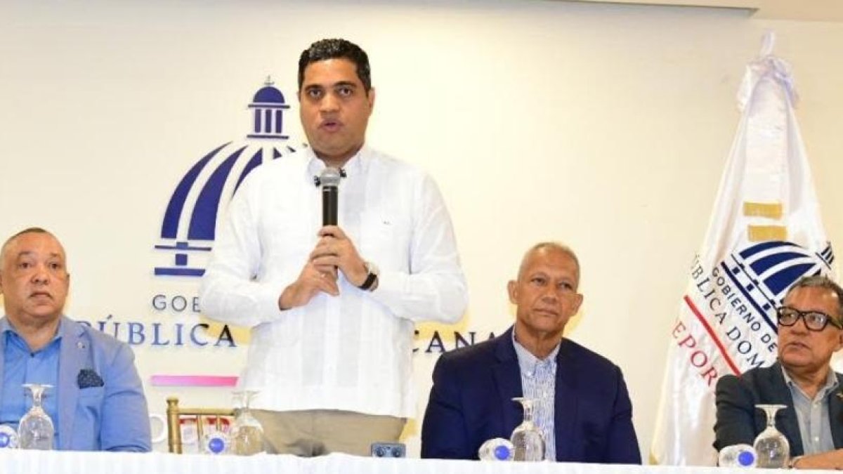 Kelvin augura éxito torneo “Copa Robinson Canó” se inaugura 