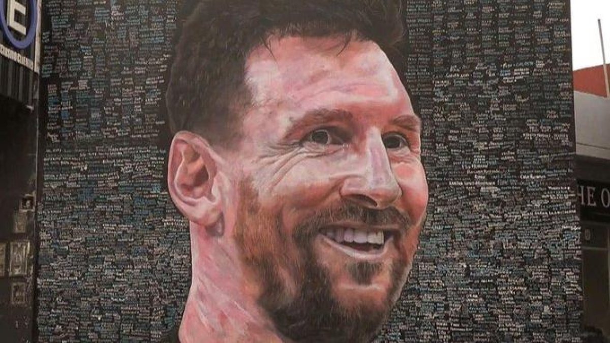 Mural de Messi causa furor hecho por amigos y vecinos