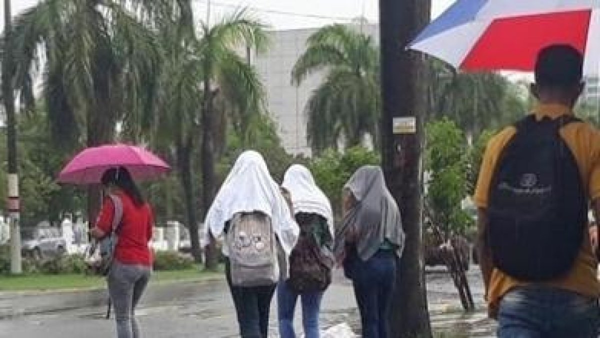 Indomet pronostica aguaceros y tronadas en 16 provincias hoy
