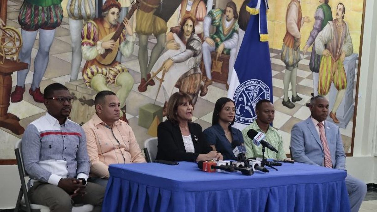 UASD recibe donaciones para damnificados por terremoto en Venezuela