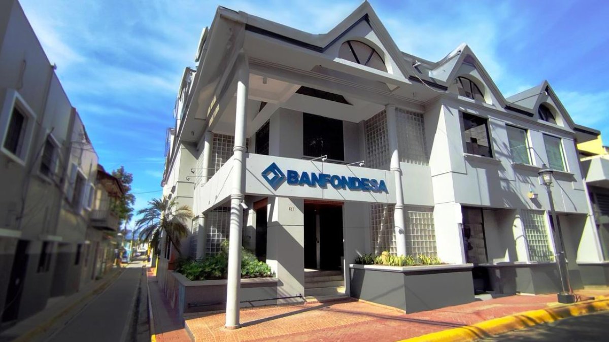 Revisión del bono sostenible BANFONDESA por Sustainable Fitch