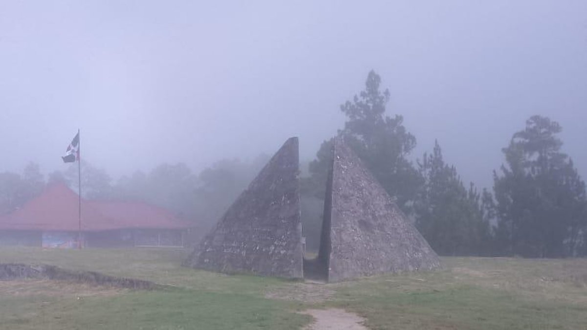 Valle Nuevo sorprende con 6 °C mientras RD sufre intenso calor