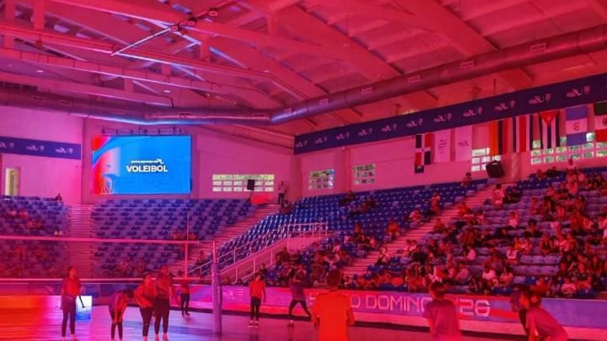 Apagón de casi una hora interrumpe partido de voleibol entre República Dominicana y Venezuela