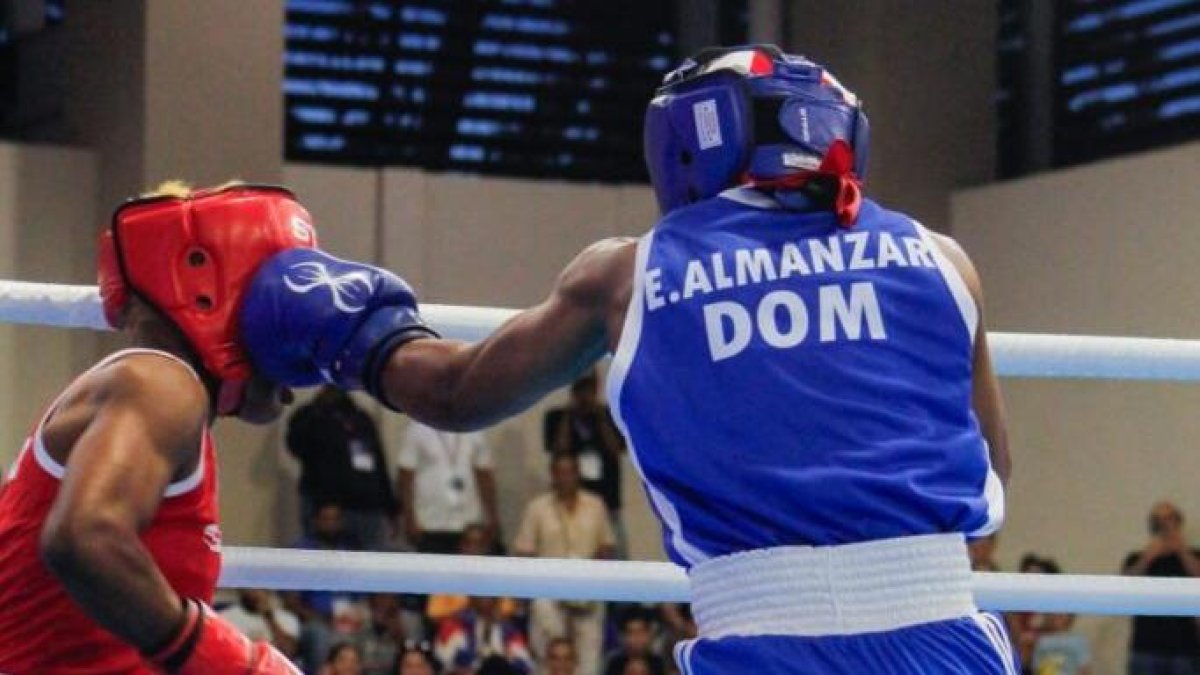 Cuba sigue invicto en boxeo; dos dominicanos avanzan