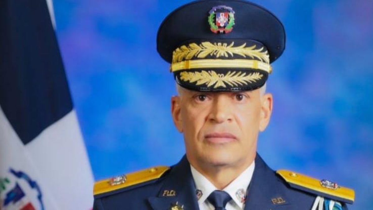 Ernesto Rodríguez asume como director general de la Policía Nacional