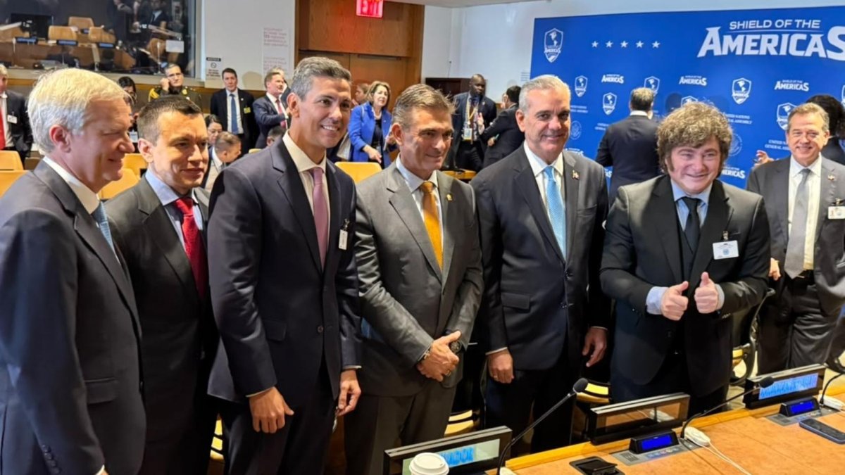 Los presidentes José Antonio Kast, de Chile; Daniel Noboa, de Ecuador; Santiago Peña, de Paraguay; Luis Abinader, de República Dominicana, y Javier Milei, de Argentina. 