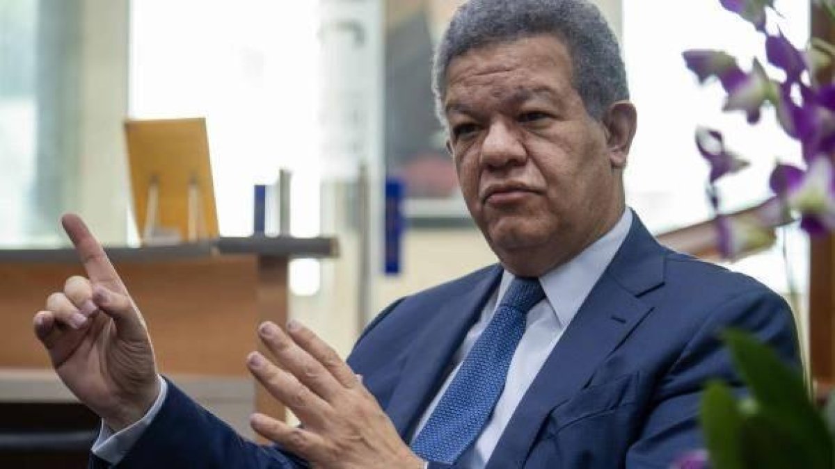 Leonel Fernández critica código 29 y pide respetar derechos en lucha anticrimen