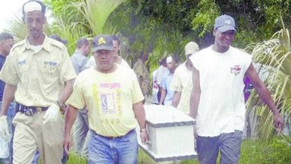 Degüellan haitianos en Hatillo Palma