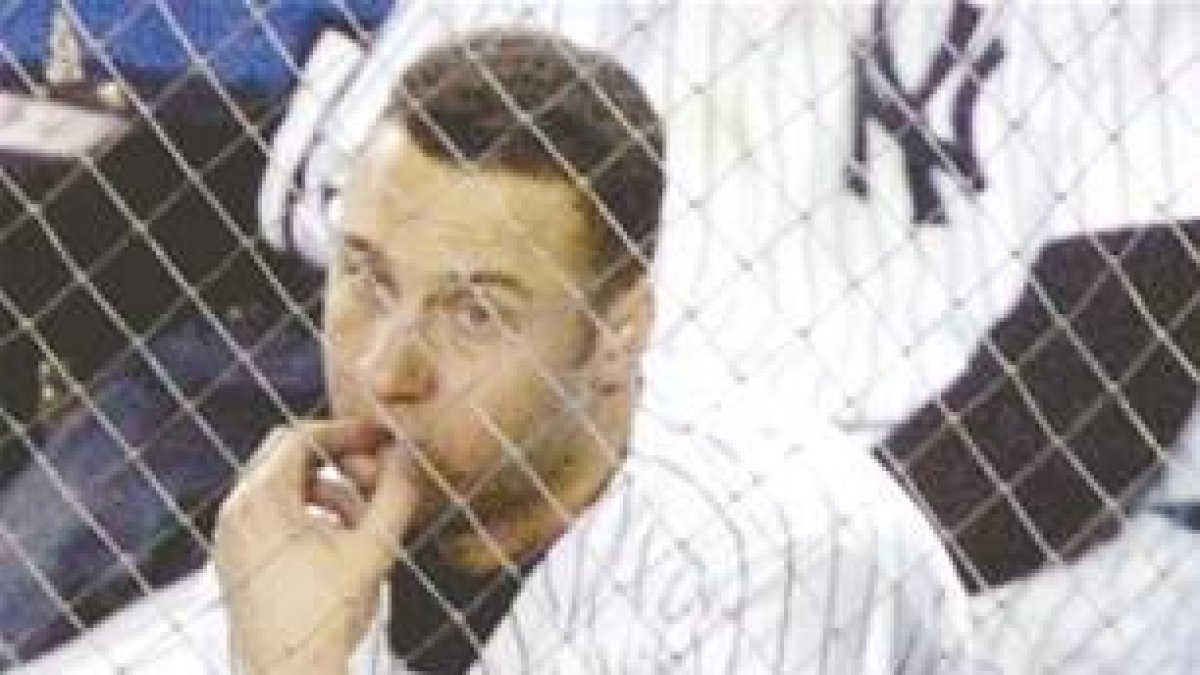 Amenazan a Derek Jeter por salir con mujeres blancas