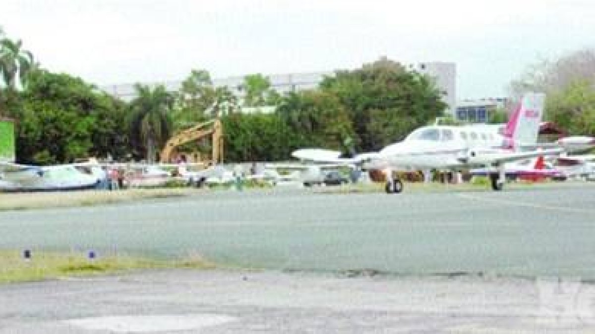 Cierran el aeropuerto de Herrera