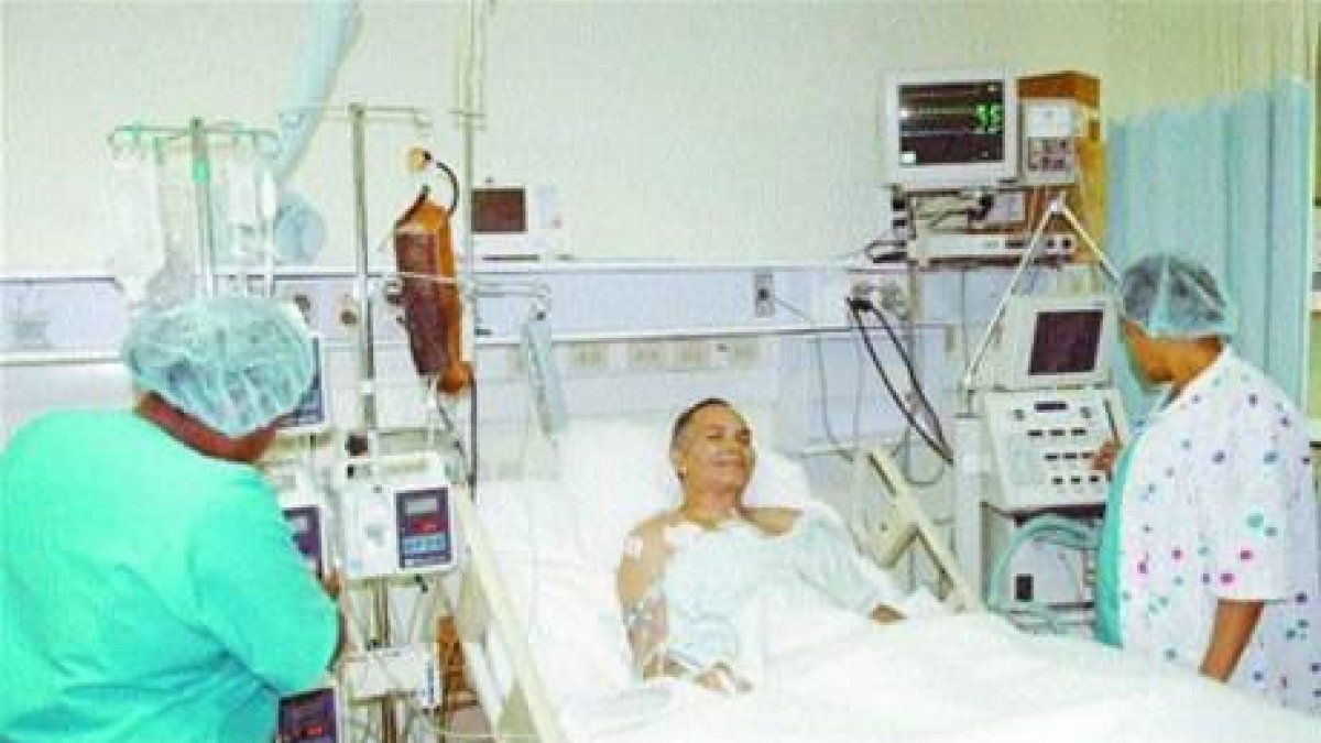 Practican primer implante células madres en corazón