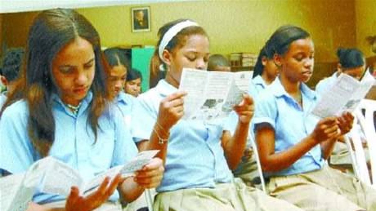 Cumplen jornada contra dengue