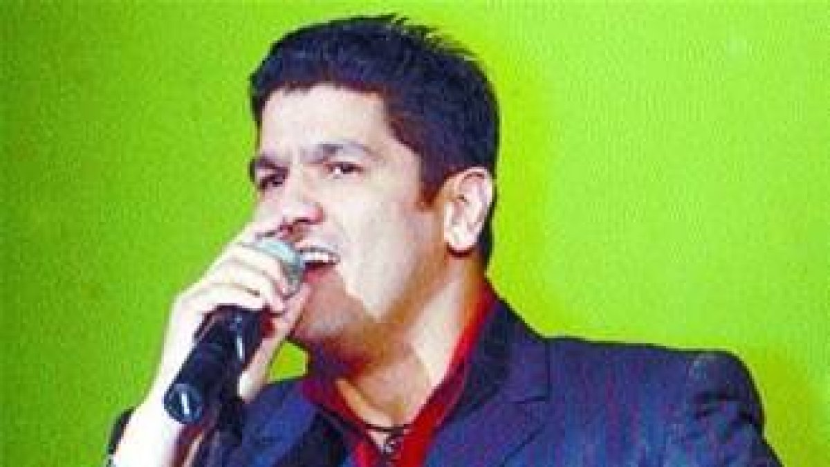 Eddy suena con Cómo te olvido