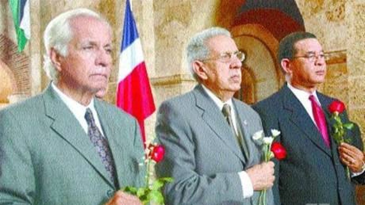 Aboga vigorizar enseñanza historia patria