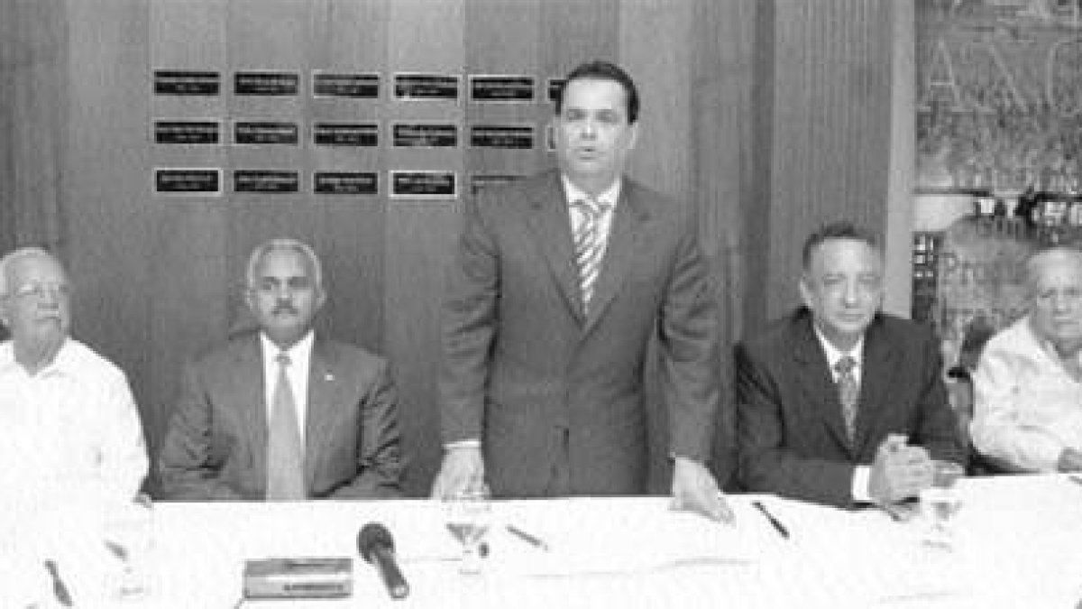 Secretaría Agricultura y JAD dialogan