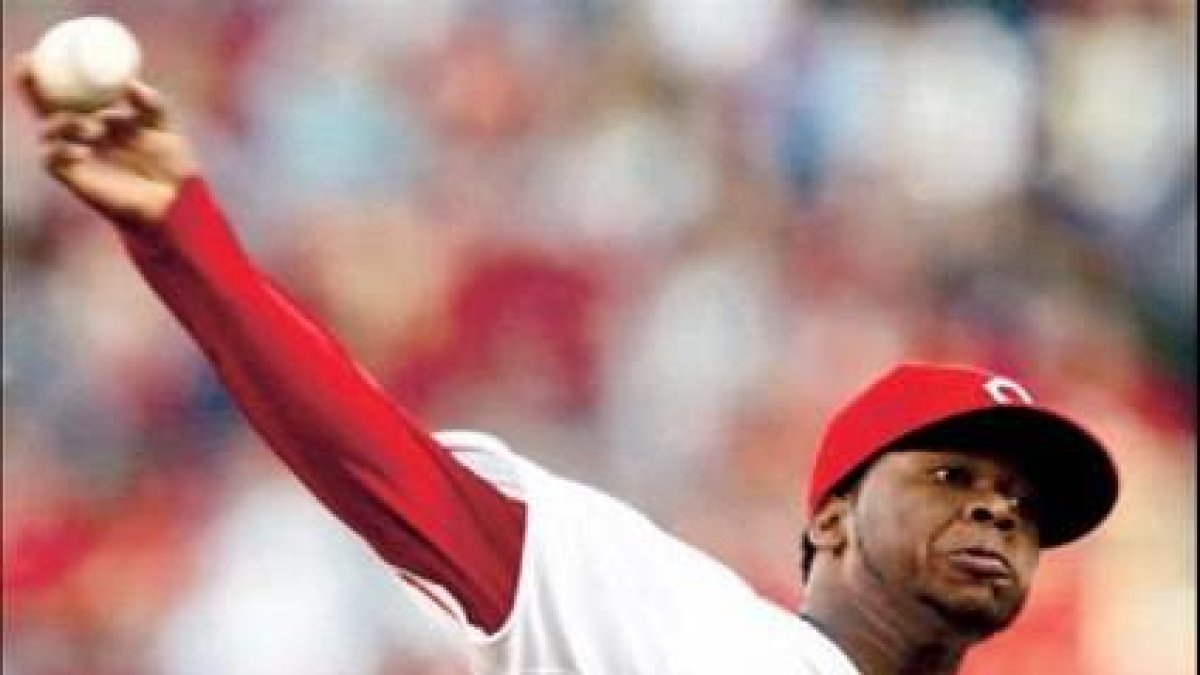 Cueto logra tercera victoria de campaña