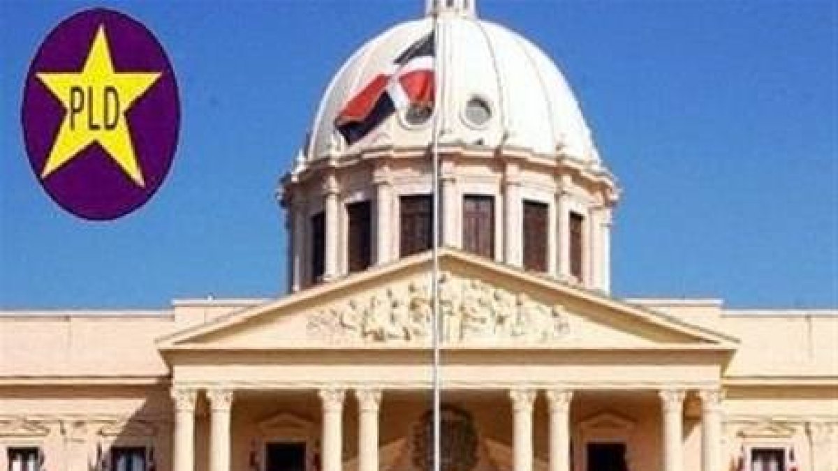 Fernández se reúne con Huchi y el procurador