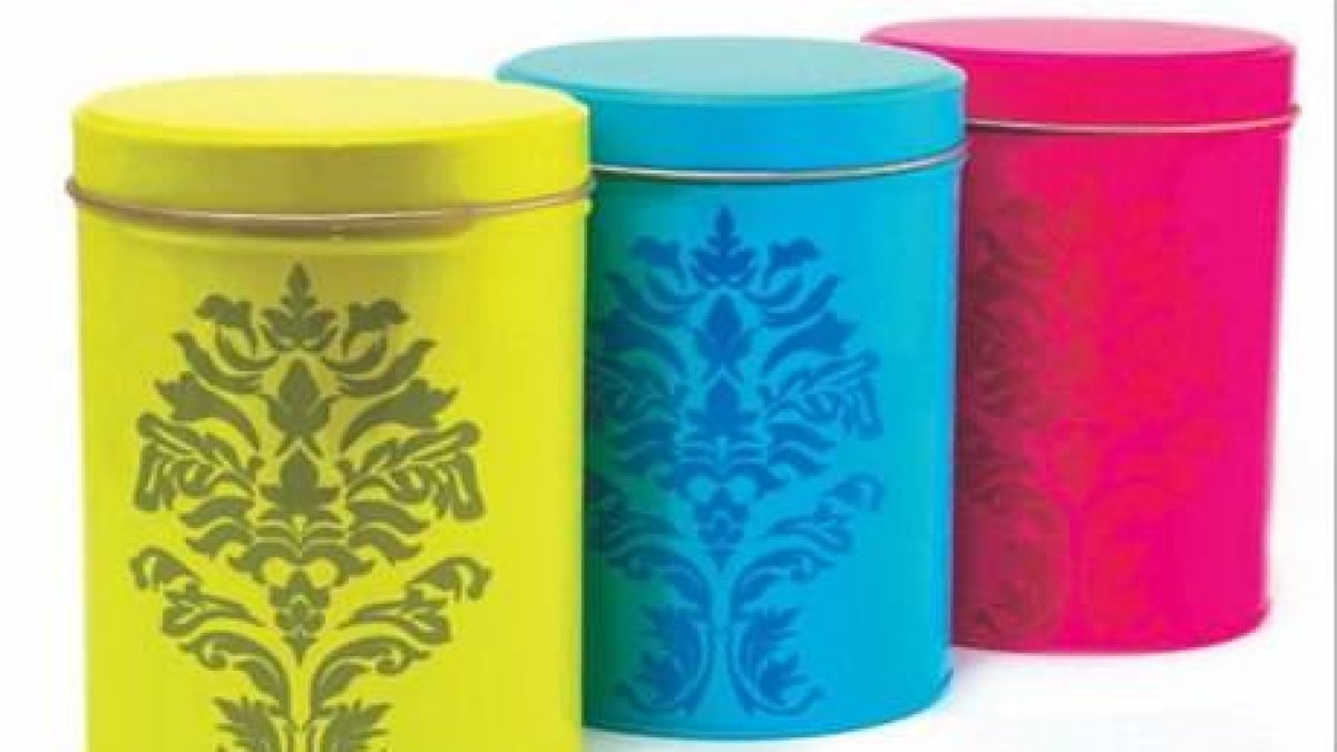Prácticos canister para decorar y organizar la cocina