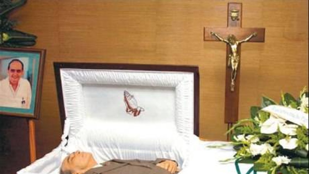 Falleció ayer el pediatra Hugo Mendoza