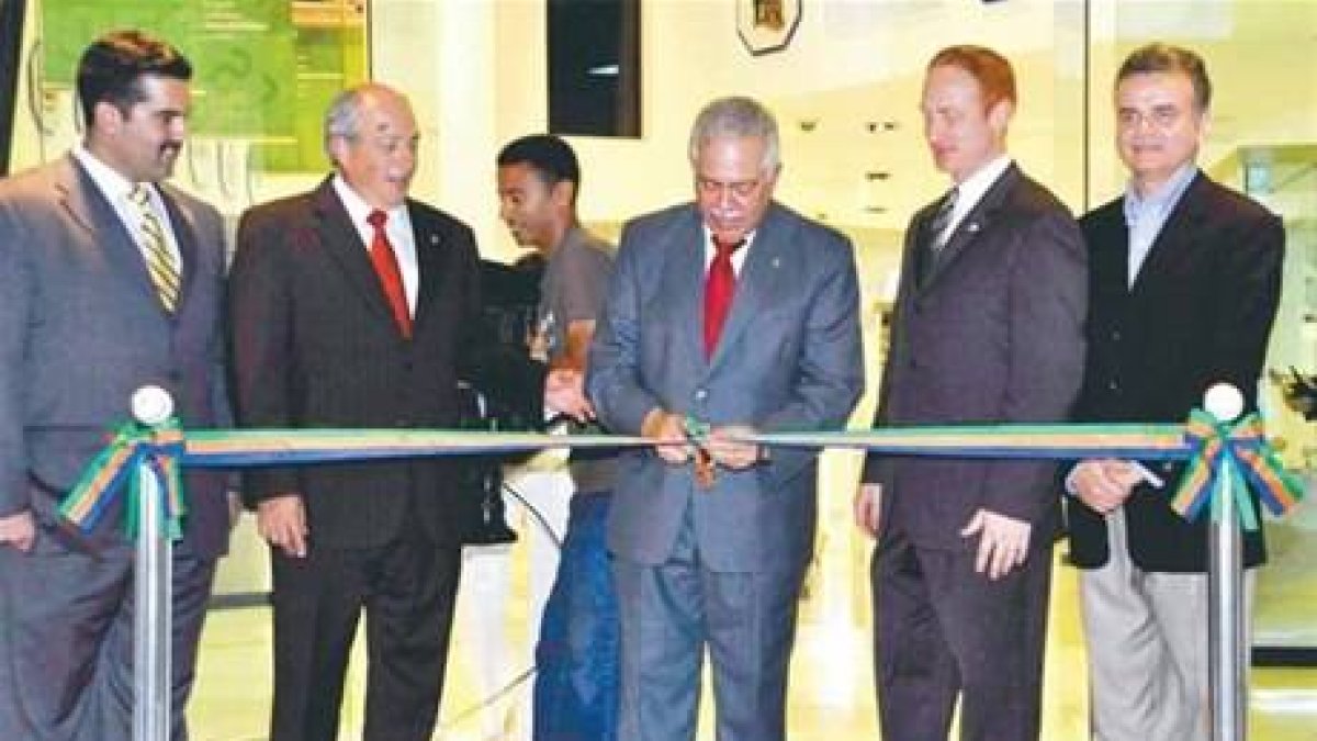 Banco BHD inaugura sucursal y exhibición