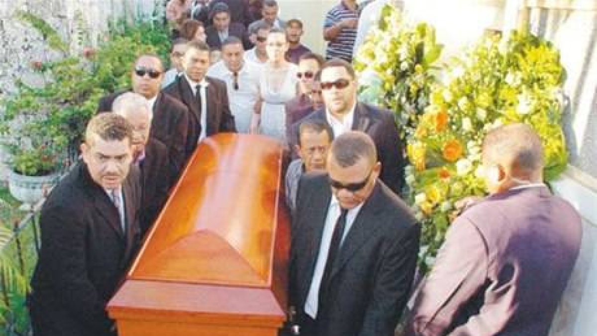 Multitud despide a Luisito Martí