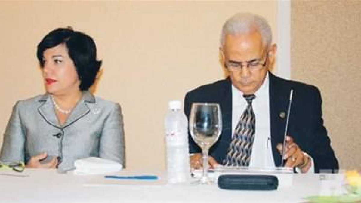 Reitera ventajas nuevo formato cheques