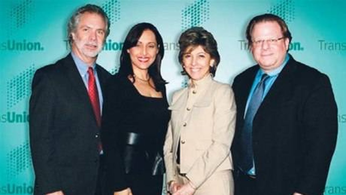 TransUnion RD realiza cumbre