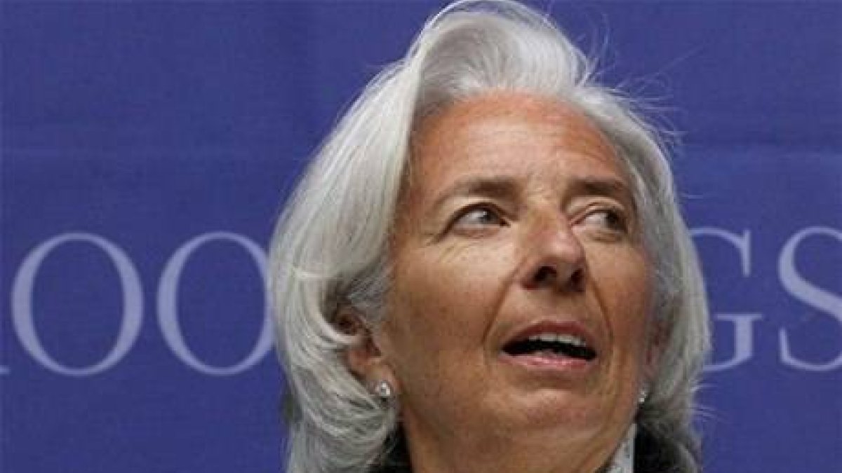 FMI: Mejora economía de Estados Unidos pese a impuestos