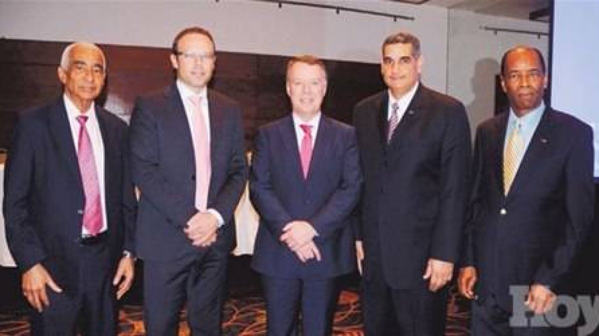 Coctel de bienvenida a ejecutivo de la firma BDO, Martin van Roekel