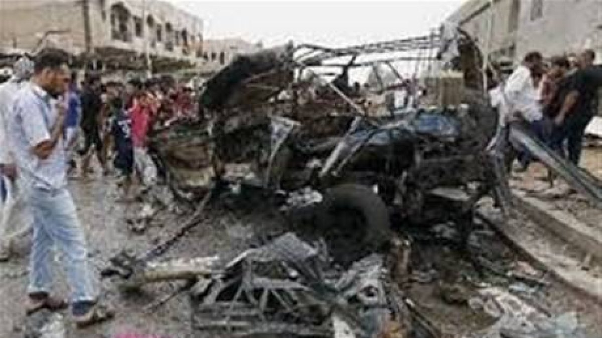Mueren al menos 70 en ola de atentados en Irak