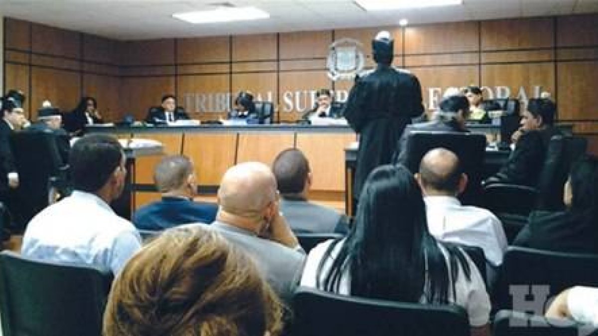 Dirigentes PRD tendrán que ir a juicio disciplinario