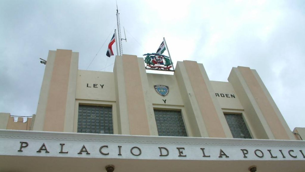 Policía apresó hombre apodado «Pica pollo» por tener seis órdenes de arresto en su contra