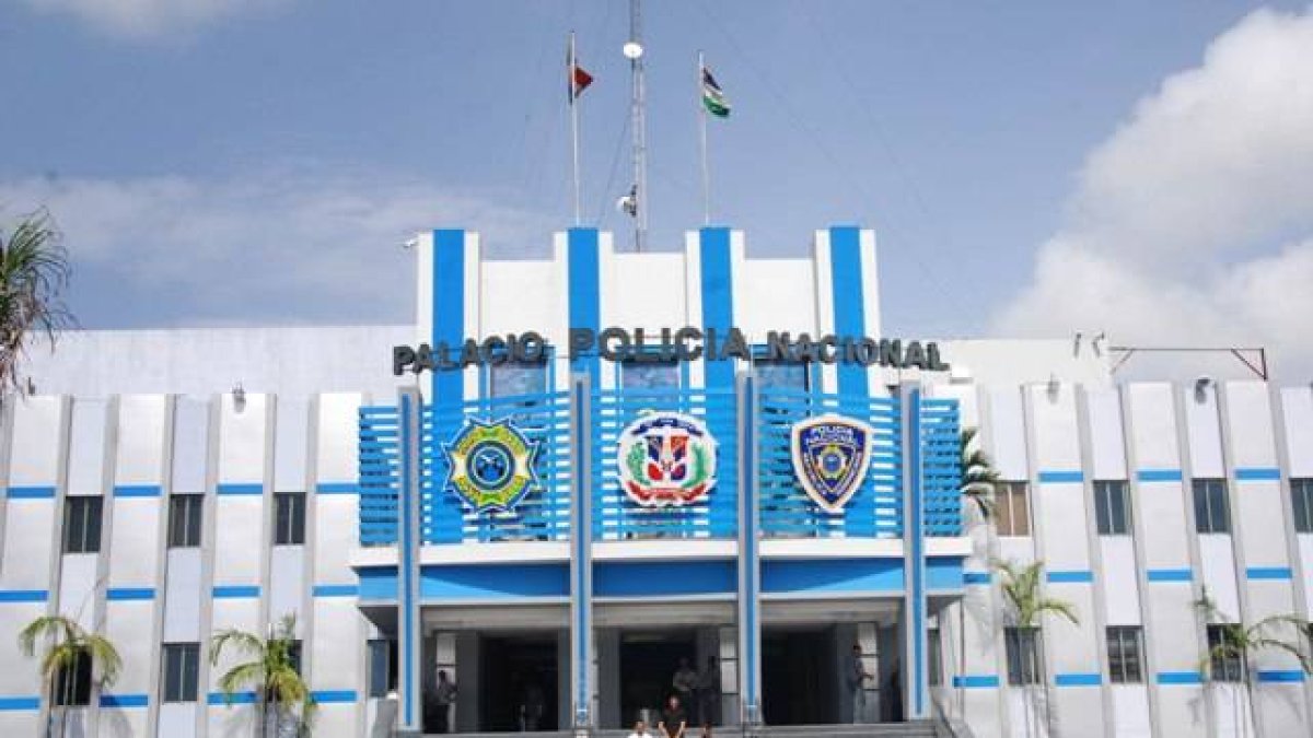 Fachada del Palacio de la Policía. Hoy/ Aracelis Mena. 10/06/2014