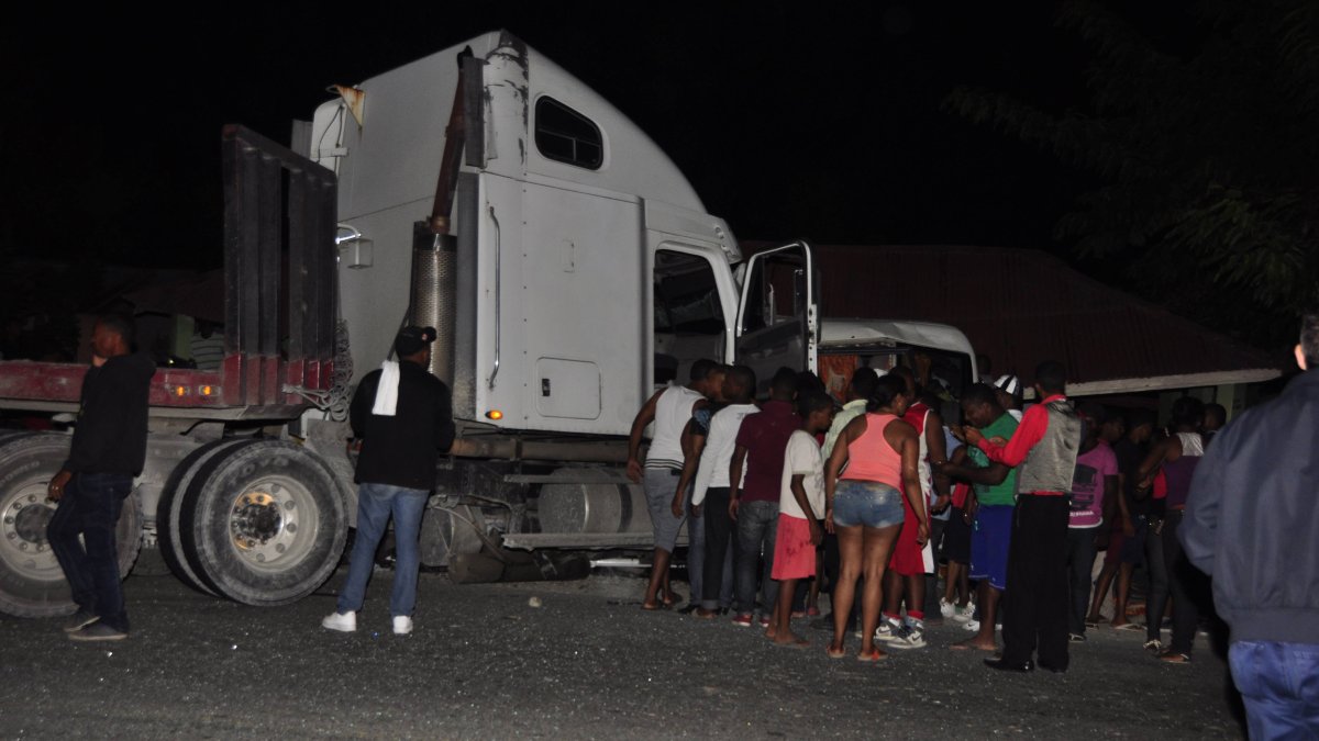 Seis muertos en un accidente en la autopista Duarte