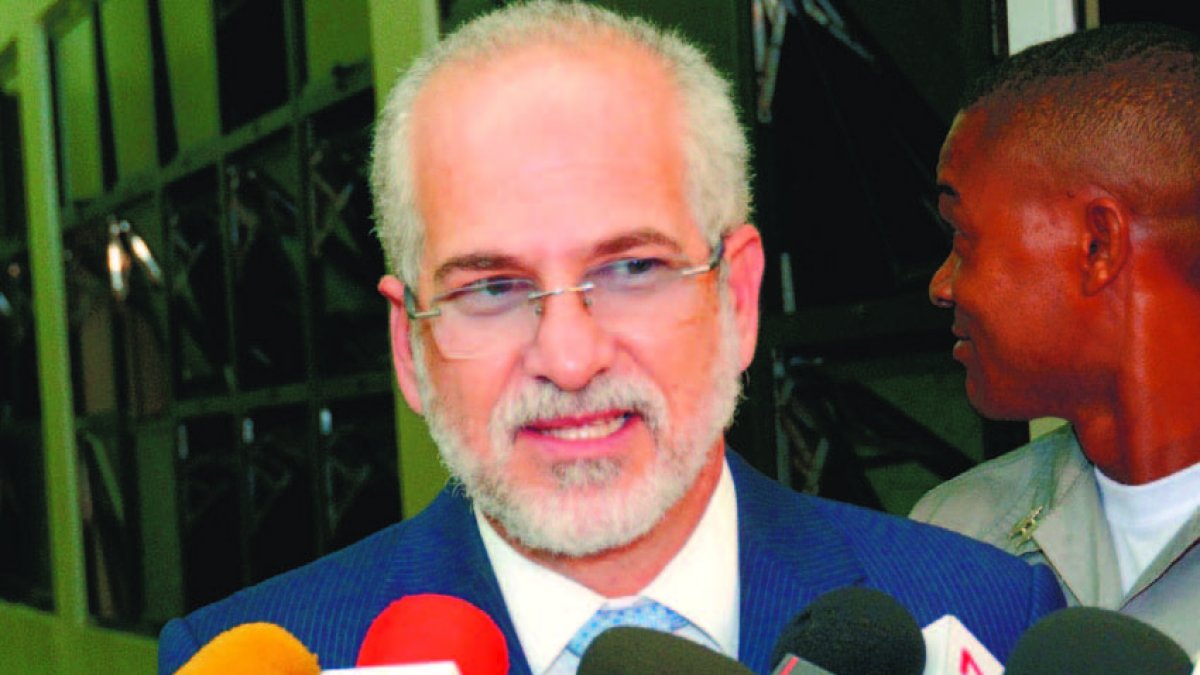 02_12_2015 HOY_MIERCOLES_021215_ El País4 A