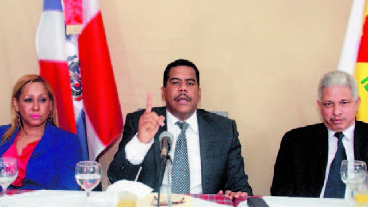 02_07_2015 HOY_JUEVES_020715_ Economía4 E