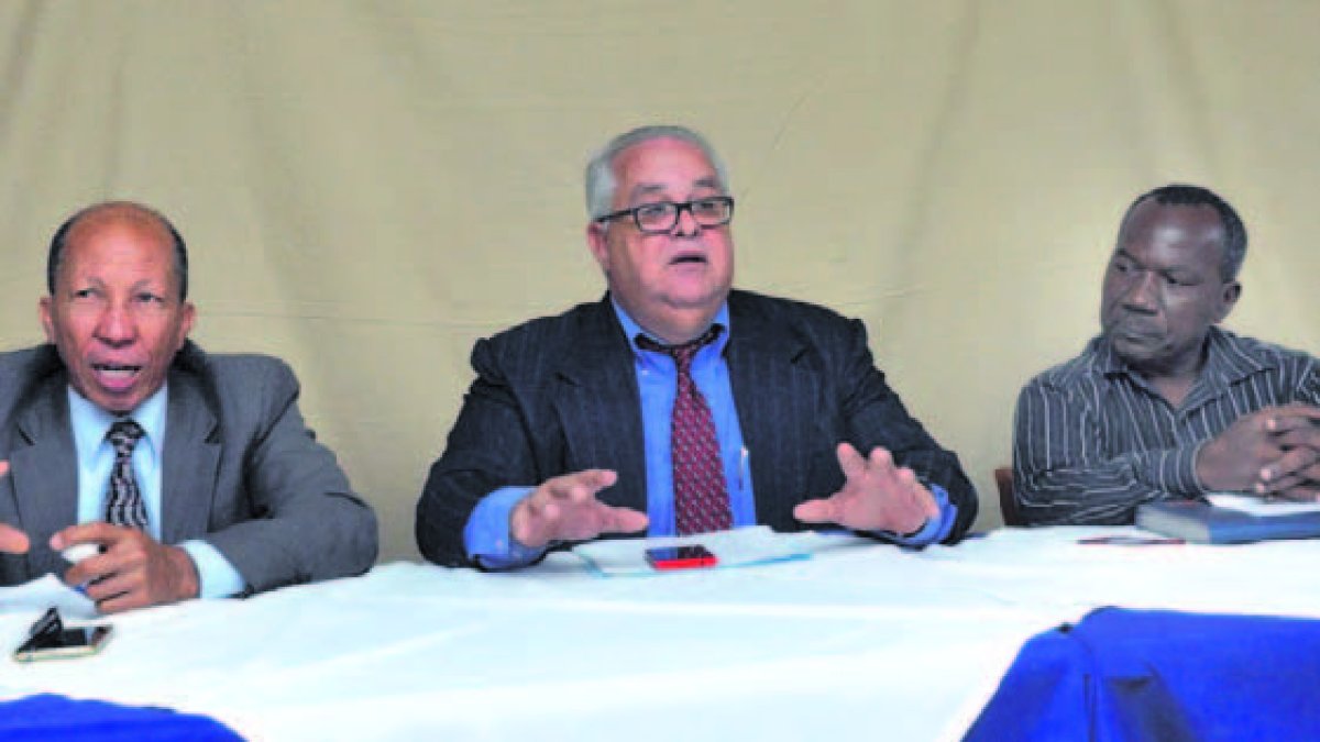 04_11_2015 HOY_MIERCOLES_041115_ Economía5 E