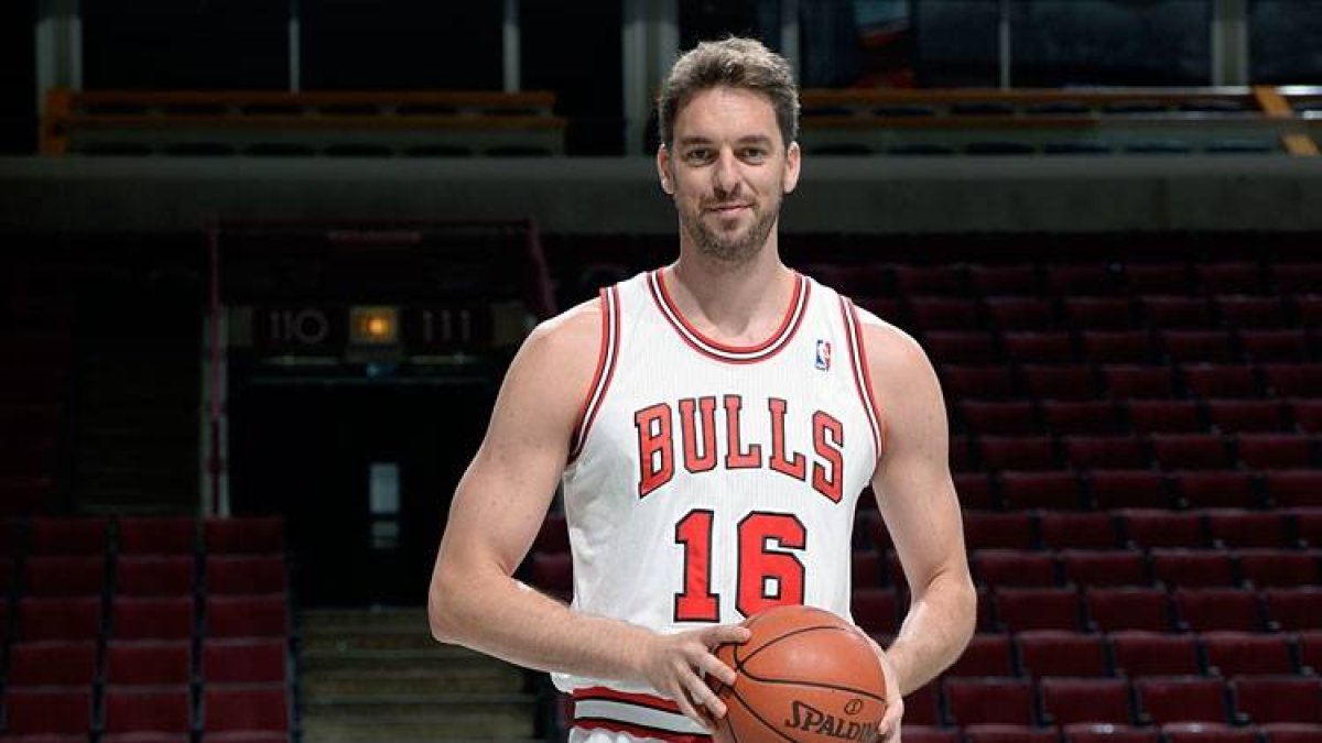 Pau Gasol, en su primera comparecencia ante los medios desde que llegó a la concentración de la selección española, archivo